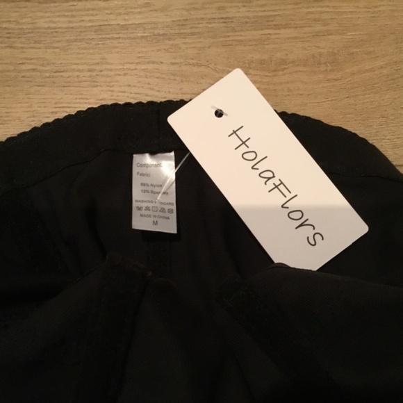 NWT HolaFlors Black Tummy Control Compression Shorts Shapewear Size Medium - Picture 9 of 10